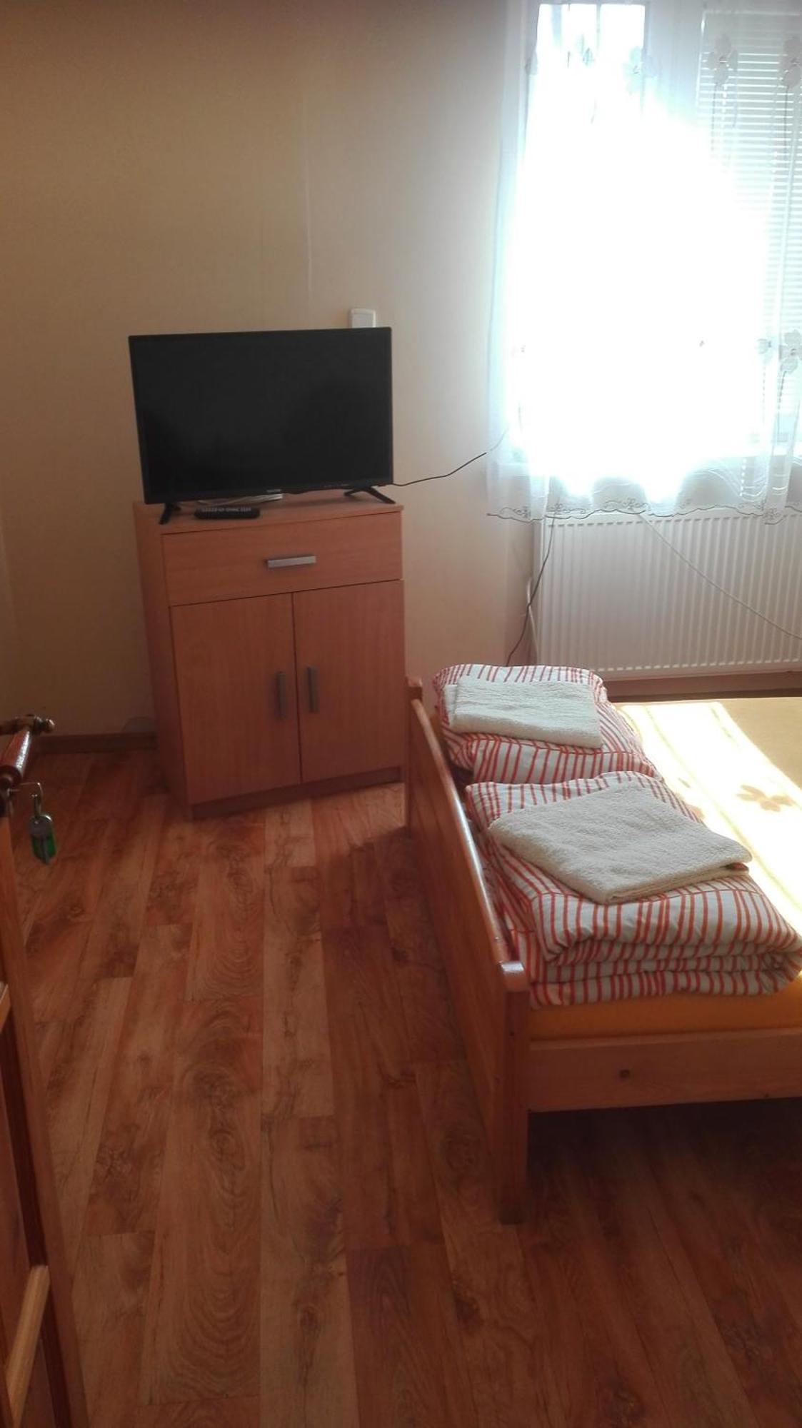 Apartamenty, Pokoje, Noclegi Pracownicze " Skarpa" 빌카시 외부 사진