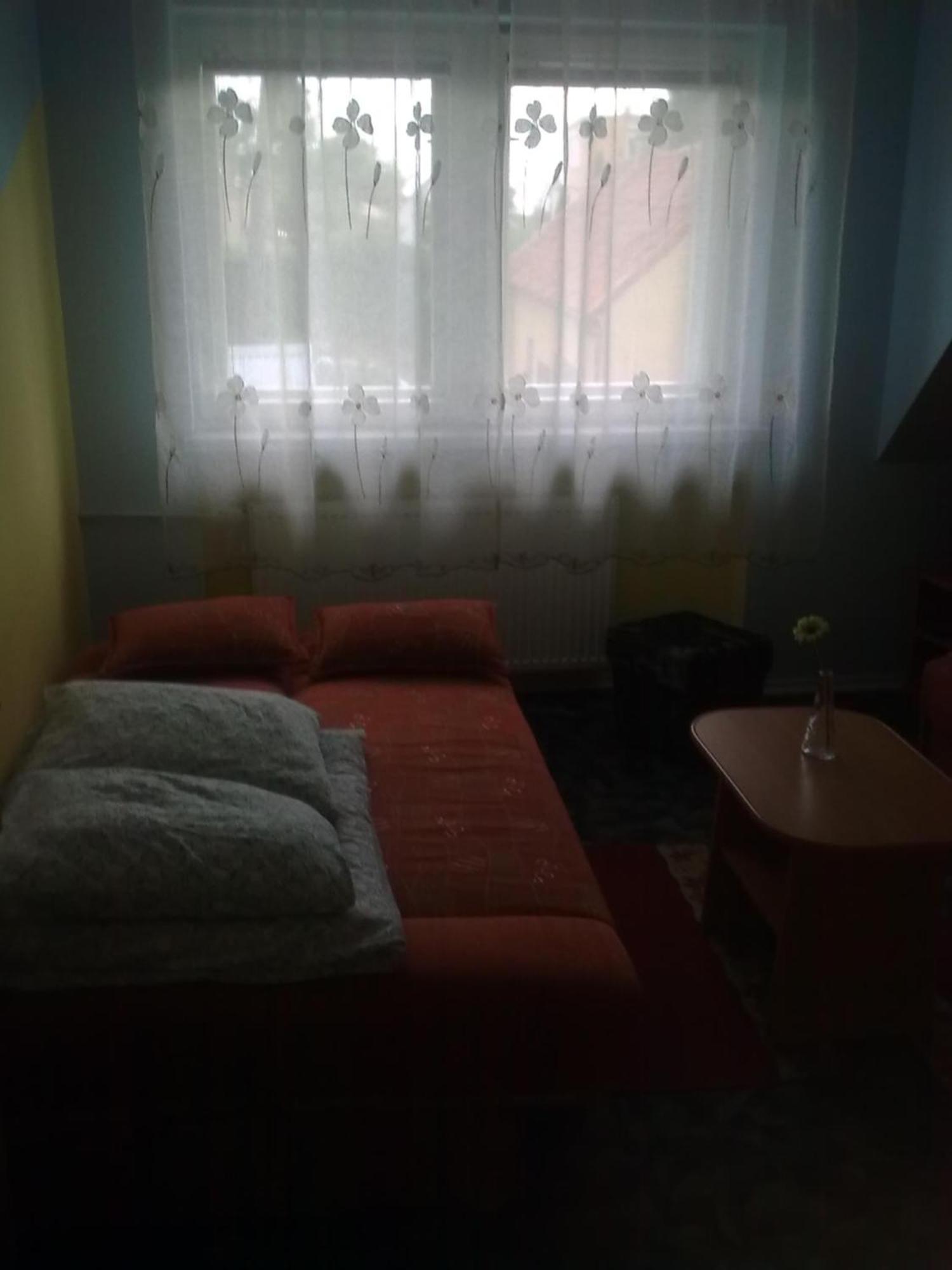 Apartamenty, Pokoje, Noclegi Pracownicze " Skarpa" 빌카시 외부 사진