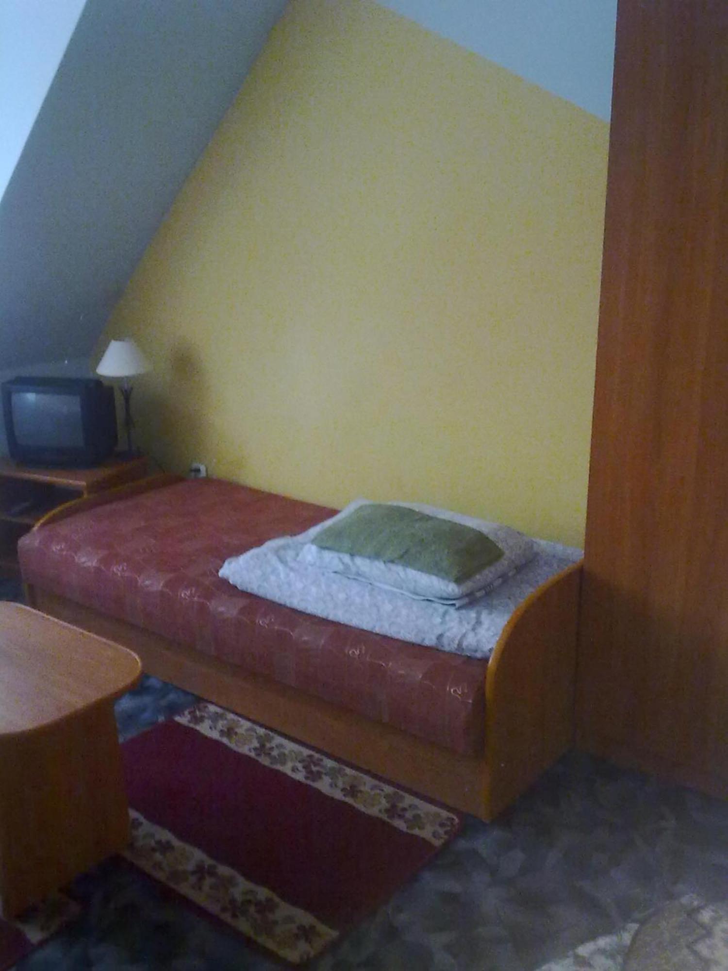 Apartamenty, Pokoje, Noclegi Pracownicze " Skarpa" 빌카시 외부 사진