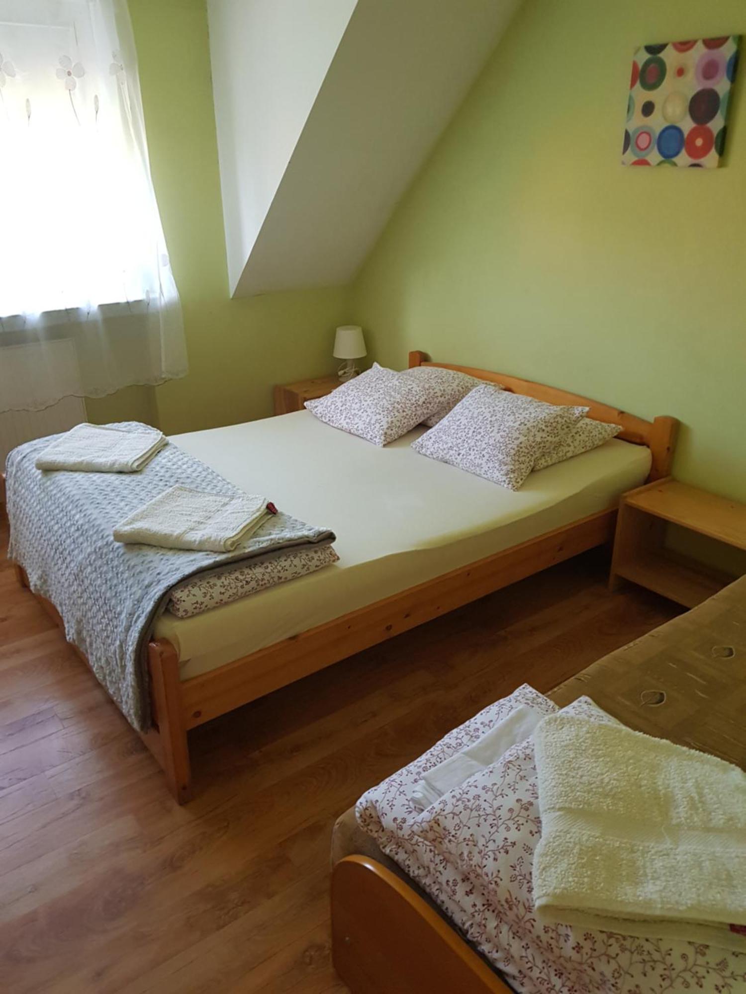 Apartamenty, Pokoje, Noclegi Pracownicze " Skarpa" 빌카시 외부 사진